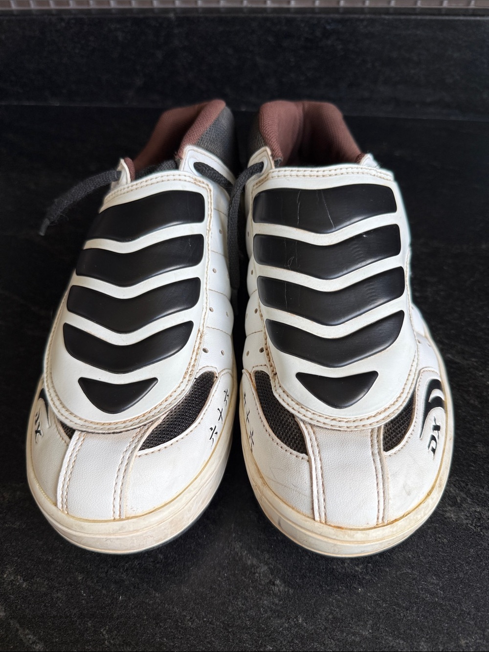 Shimano White and Black Men’s clip in bike shoes